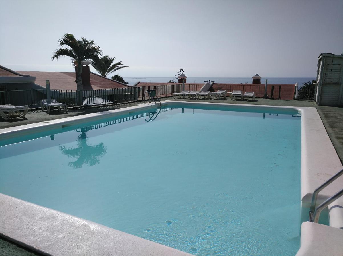2 Calle Las Azucenas Playa Del Aguila  Extérieur photo